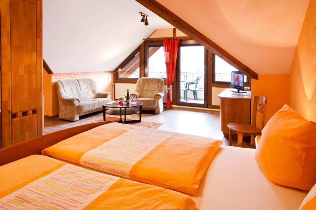 Ferienweingut Andrae-Goebel Apartment Ernst Luaran gambar